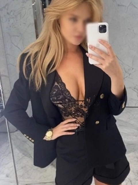Ella Praha